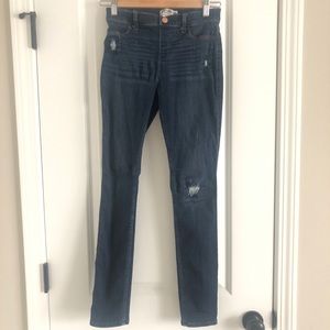 4 pair of Abercrombie girls jeans